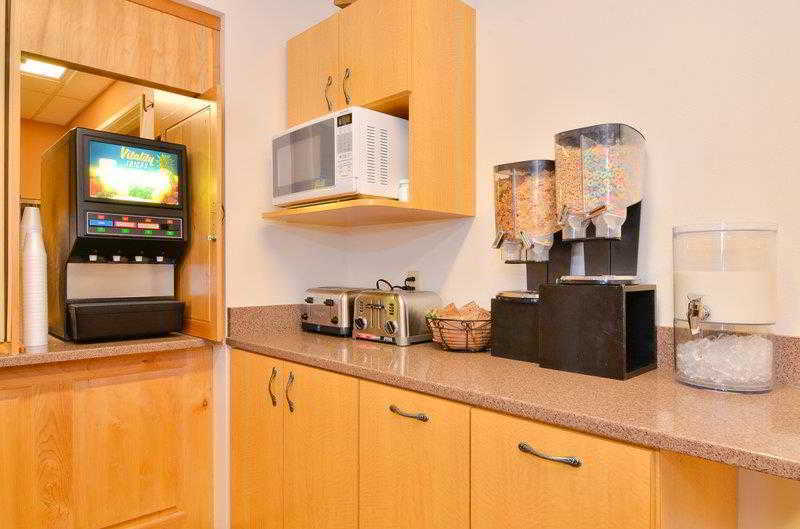 Best Western Yellowstone Crossing Laurel Habitación foto